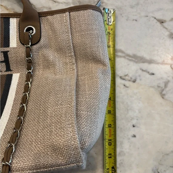 Lily and Bean Initial Tote Bag - Picture 5 of 6